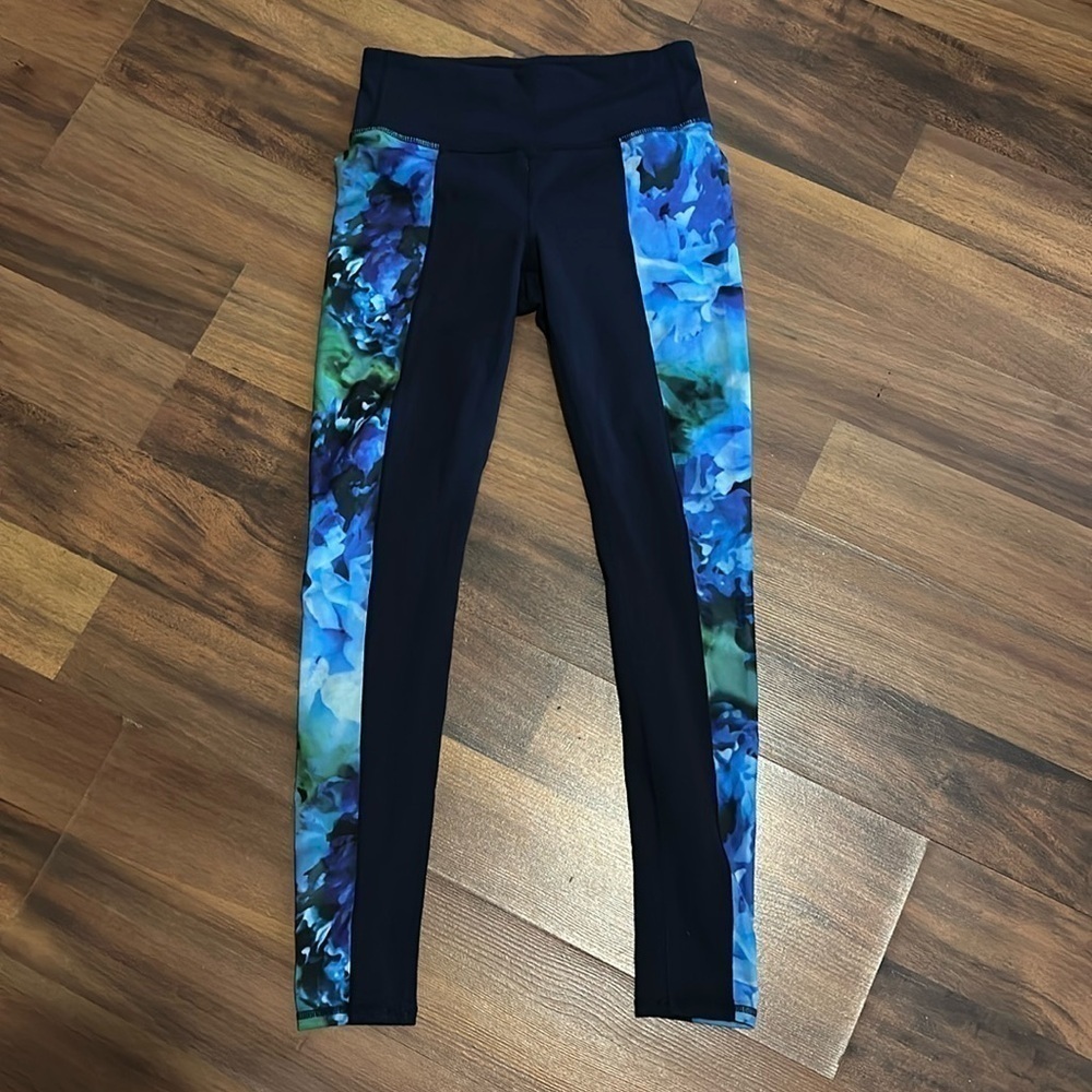 Athleta Leggings Navy Blue with Green/Blue Floral Accents Size Small